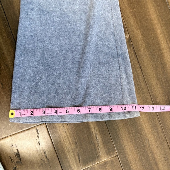 Y2K Vtg Low Rise Juicy Couture Gray Flared Track Pants w/ pockets Loungwear swan - Picture 6 of 11